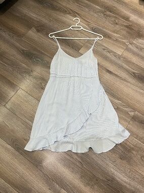 Women’s Size 10 Divided Striped Mini Dress – Blue & White Ruffle Summer Dress